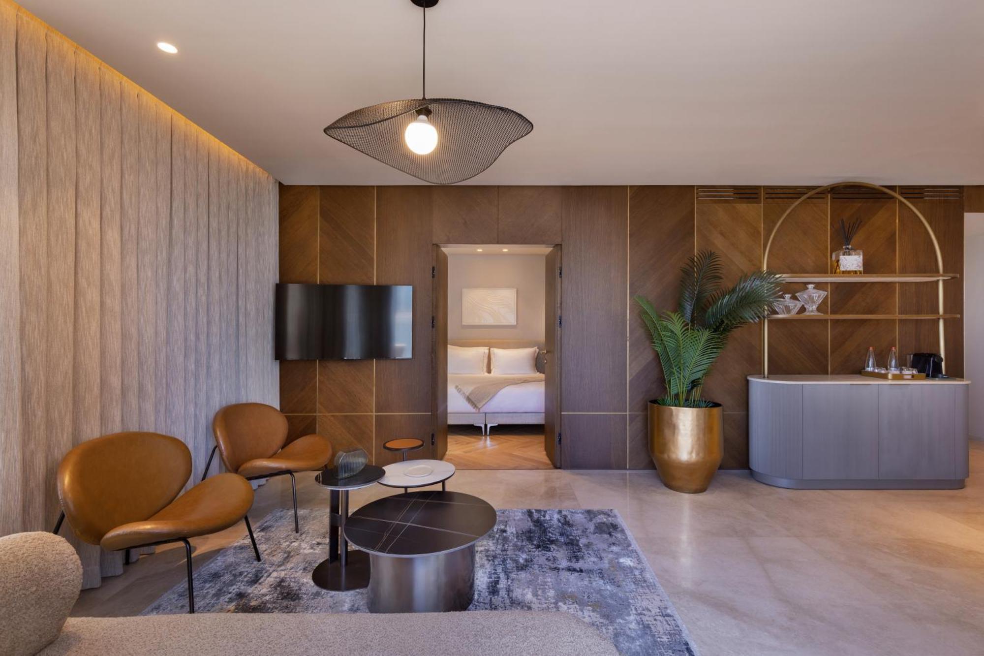Hotel Jewel Tlv 4*