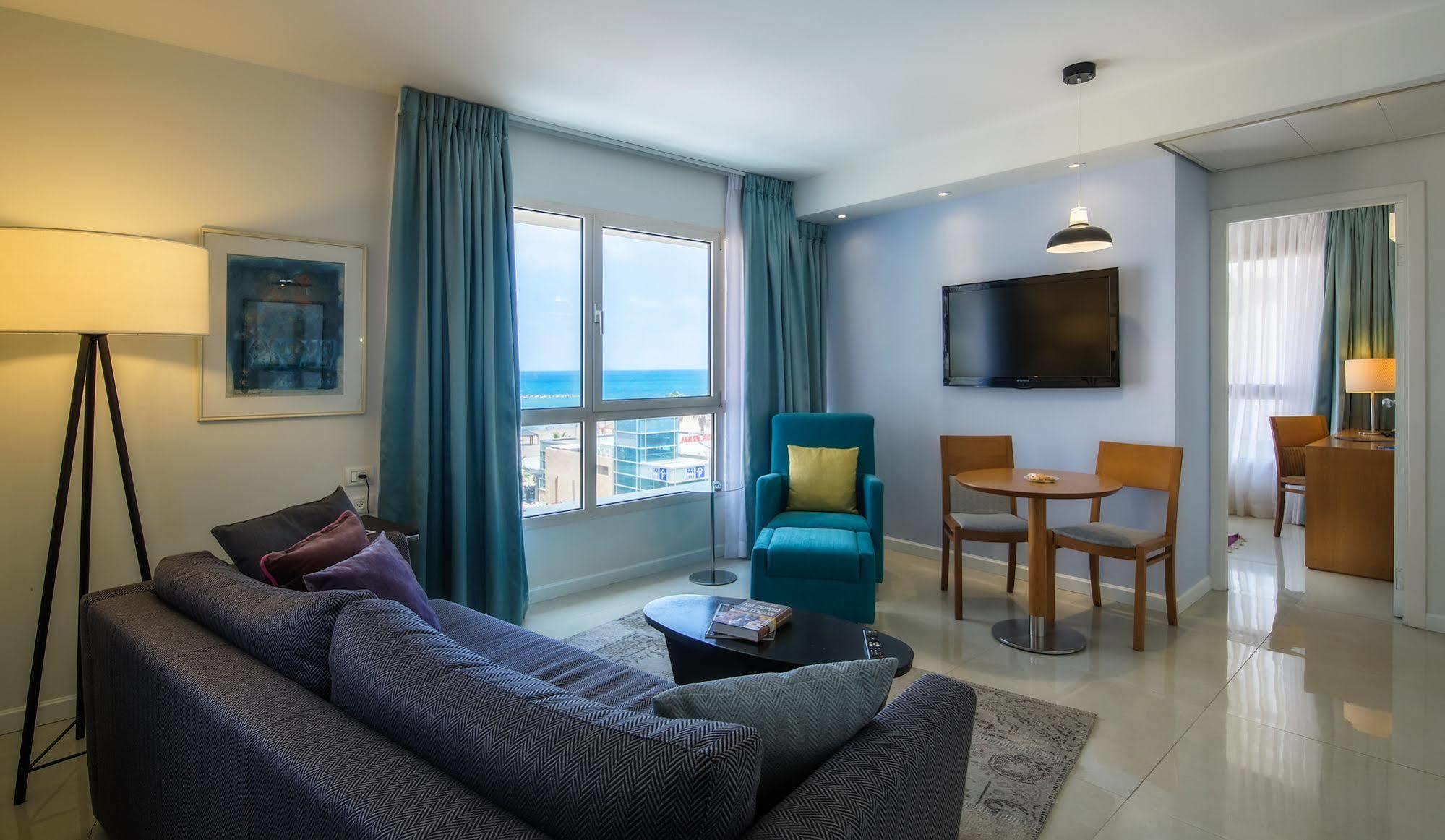 Jewel Tlv 4*